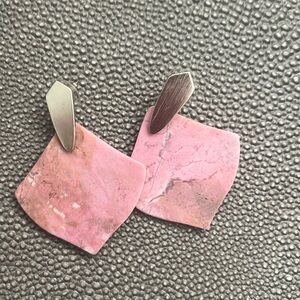 Kendra Scott, pink and gold stone earrings worn once